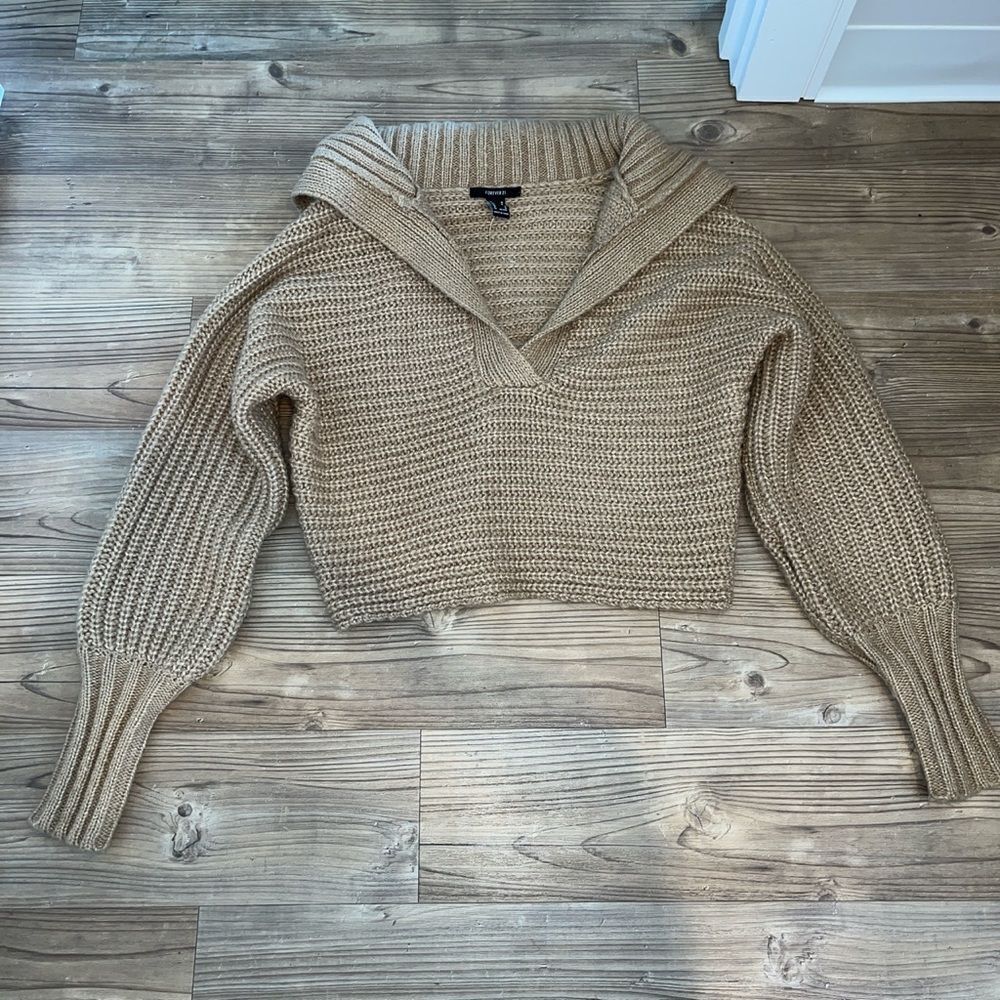 Forever 21 Knit Crewneck sweater